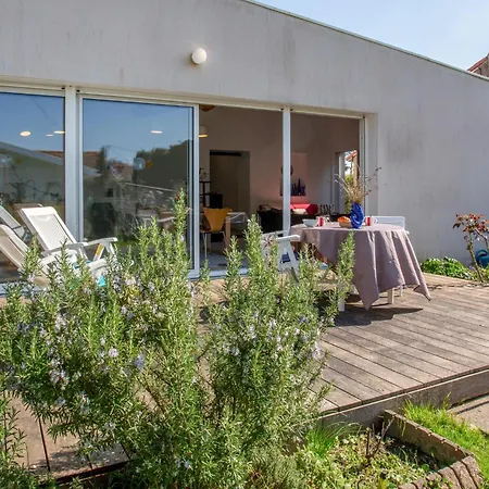 Le Paradou By Interhome